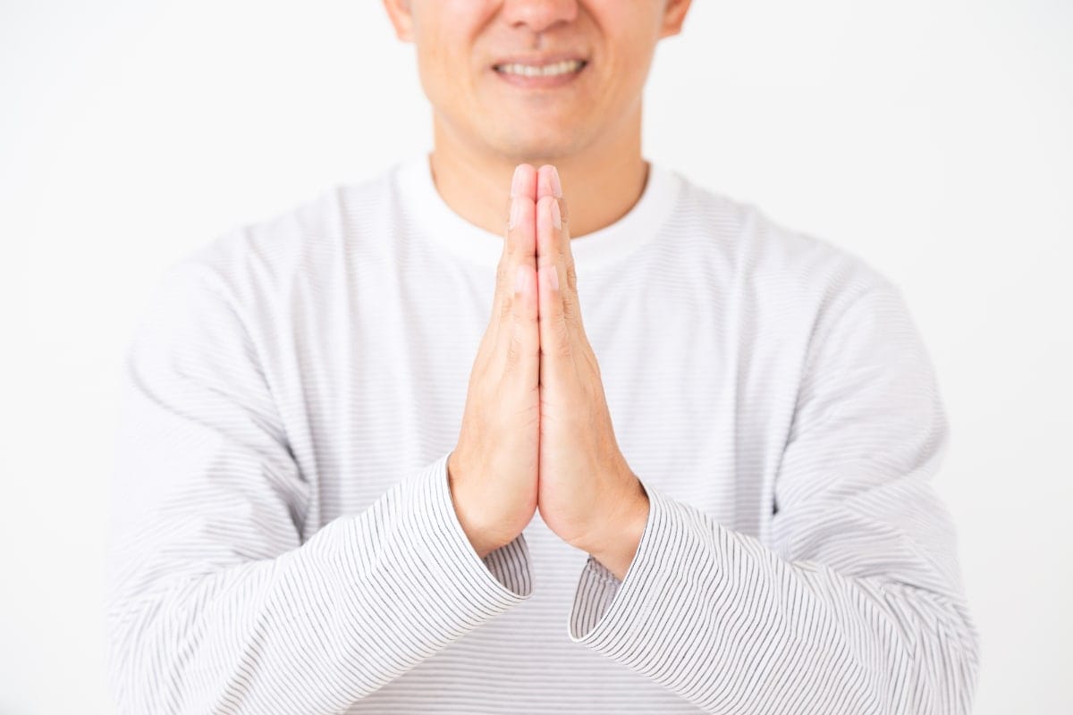 親友の衝撃発言!年収380万・40歳男性が小学校時代から知る親友の“裏の顔”に気付くまで