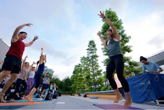 Maiko Kurata & DJ Satoshi Miya (YOGA FOR EVERY BODY) Maiko Kurata & DJ Satoshi Miya (YOGA FOR EVERY BODY)
