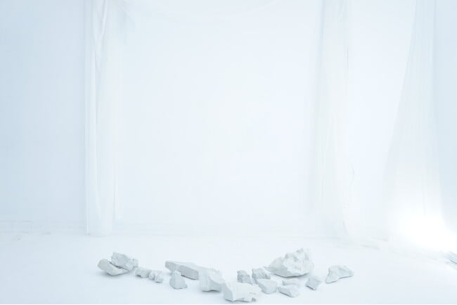 モンモリロナイトの原石 モンモリロナイトの原石