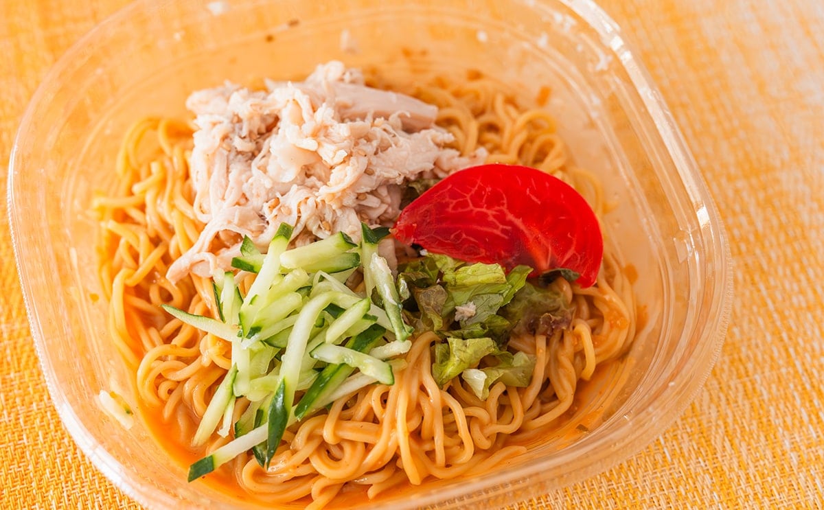「うまからでした」「また買おう」【セブン】ピリ辛味がクセになる冷たい麺が発売に