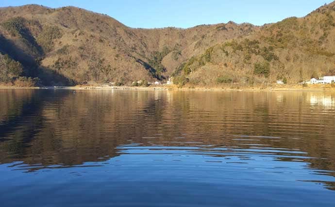 「絶景と釣果を両取り!」精進湖ワカサギ釣りガイド【山梨】富士山を望む静寂の人気レイク