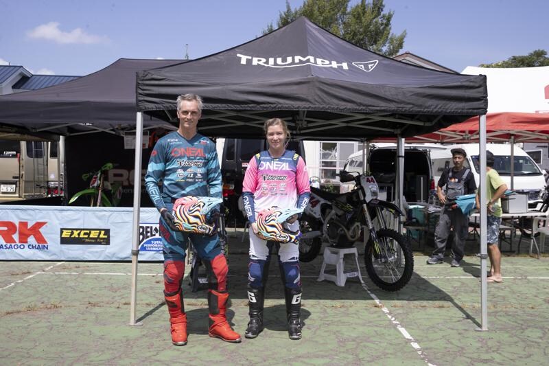 トライアンフから「TRIUMPH