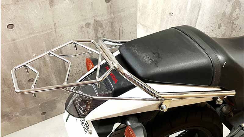 アルキャンハンズからホンダ VTR250/F用のリアキャリアが発売! 記事3