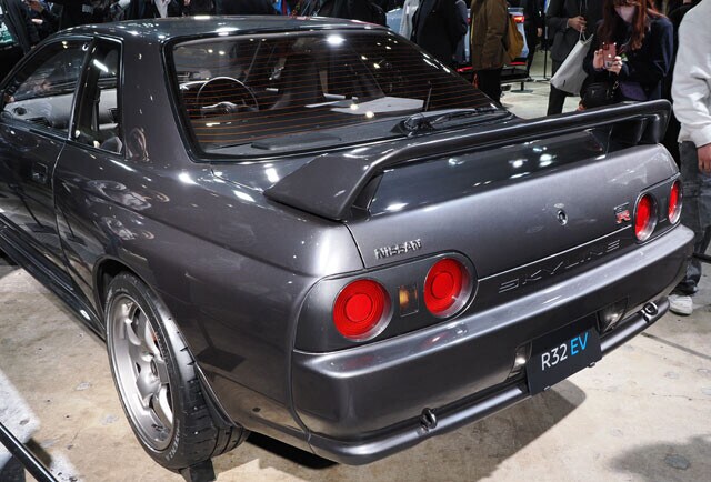 EVなので当たり前の話だが、マフラーはない