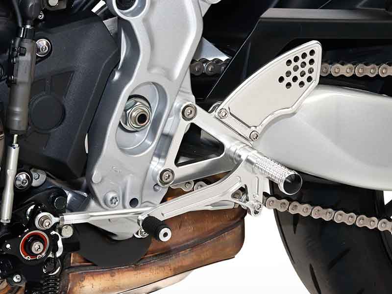 XSR900/GP用「バックステップ」がアクティブから登場! 記事5