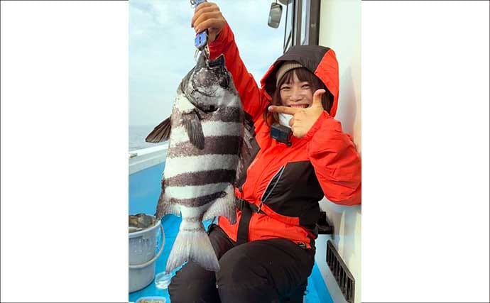 大分沖のカワハギ釣りで42尾の爆釣！　ゲストにまさかの50cmイシダイも乱入