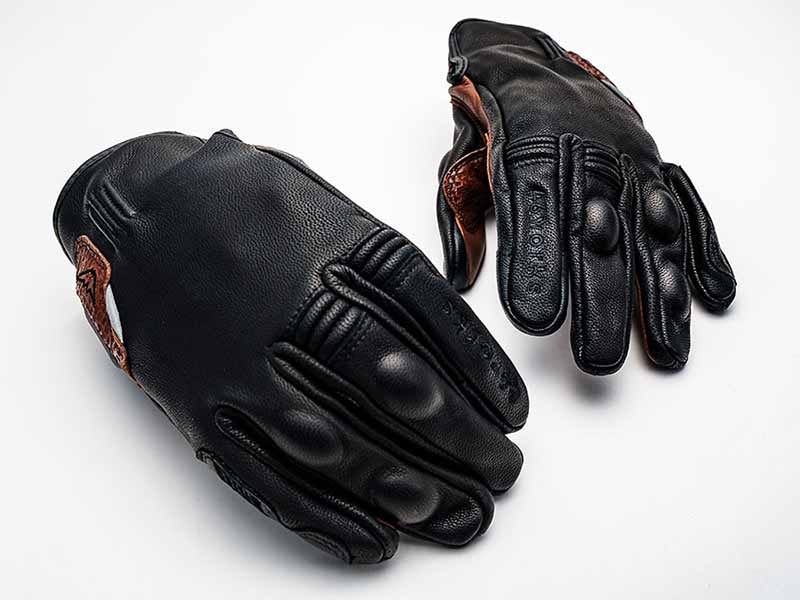 クシタニの2026春夏ツーリンググローブは全7モデル展開、46worksコラボモデルが新登場 記事12
