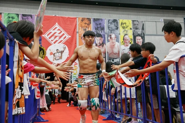 台湾出身のジェット・ウィー選手。当日は彼の試合を観戦するため、台湾からも団体客が来ていた