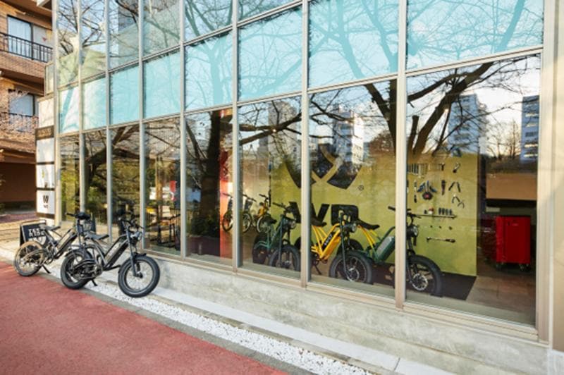 WO、特定小型原付「wonkey」シリーズに新色「SILVER」を追加。2025年12月12日(金)発売