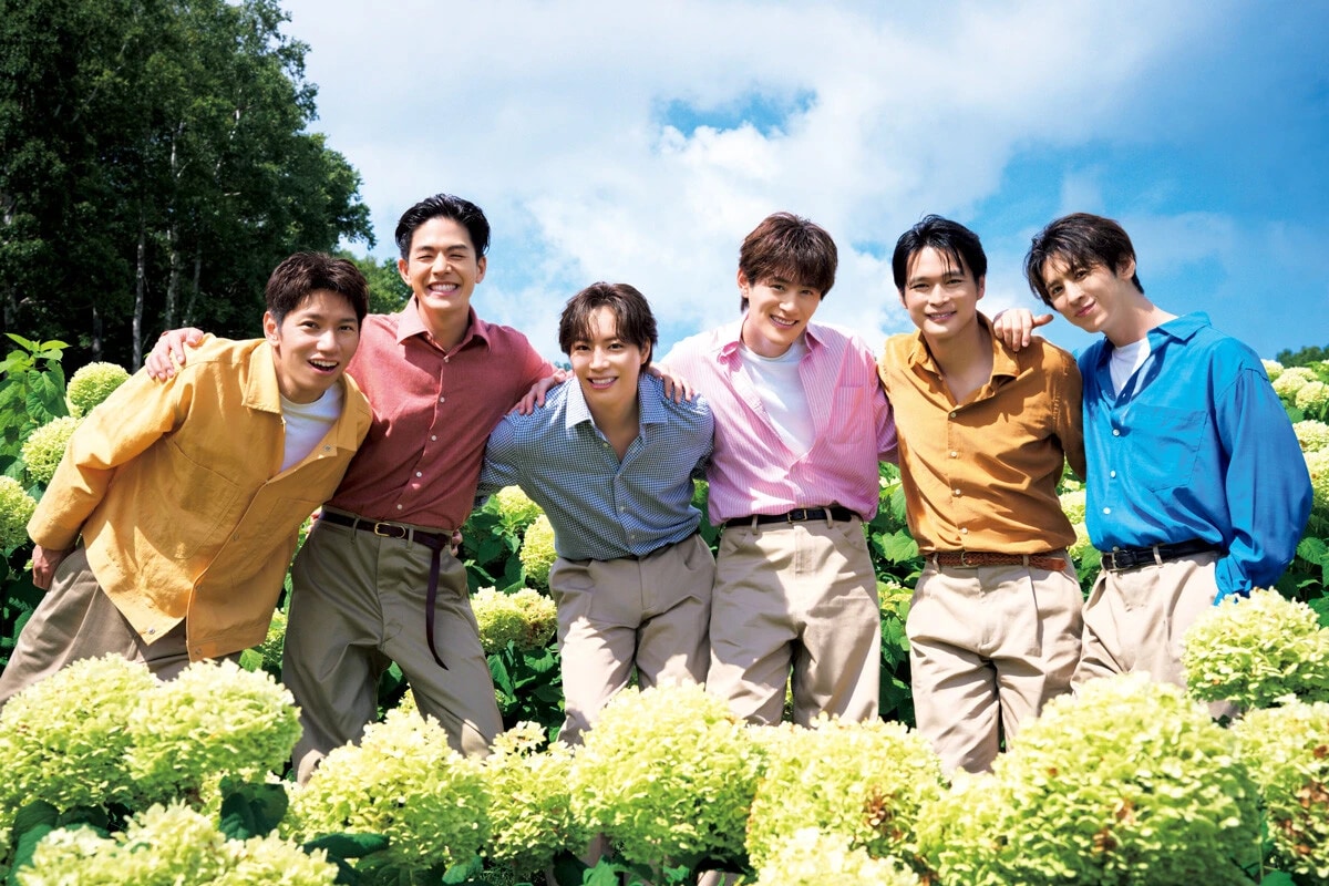 秋元康プロデュースの6人組昭和歌謡グループ・SHOW-WA（ショウワ）が10月31日(金)、『SHOW-WAカレンダーブック2026』を発売！ 