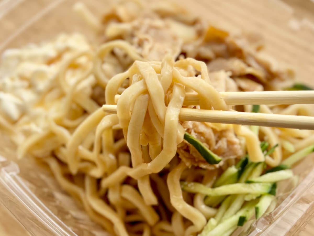 「3食これでいい」「マジやばい」【ローソン】人気店の監修麺が話題に