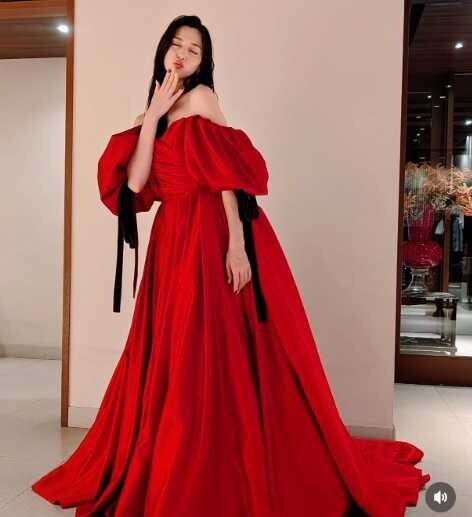 Instagram:中条あやみ(@nakajo_ayami)より