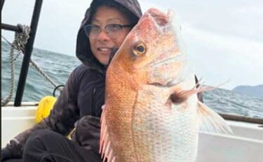 【沖釣り釣果速報】玄界灘のタイラバで良型マダイ連発!60cm級交じり船中43尾と爆釣(福岡)