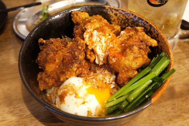 火曜日のからあげ丼