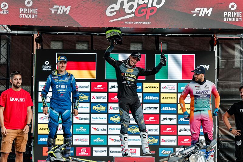 トライアンフの新型モトクロス&エンデューロバイクデビューシーズンでイギリス国内レースを席巻