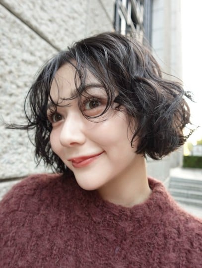 Instagram:村重杏奈(@hktanna4848)より