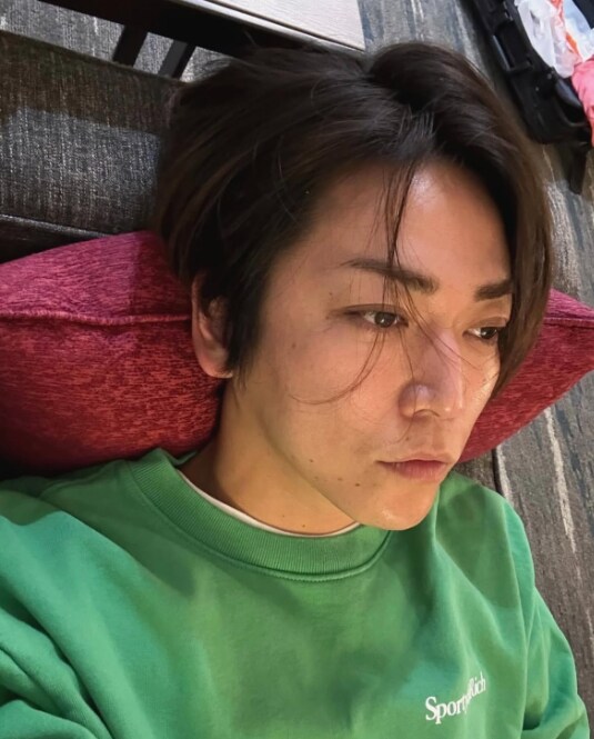 "Instagram:亀梨和也(@k_kamenashi_23)より "