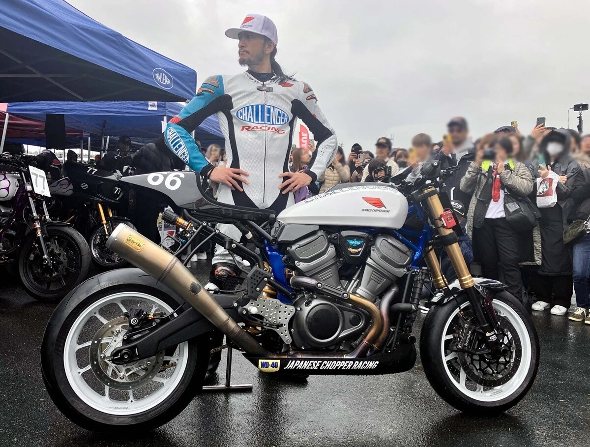 「レコードラインが乾いていたら、せっかく来ていただいた皆さんのためにもレースに出場したかったのですが......」と語る長瀬さん。「棄権するのは心苦しかったのですが、これもレースだと理解してもらえればと思います」