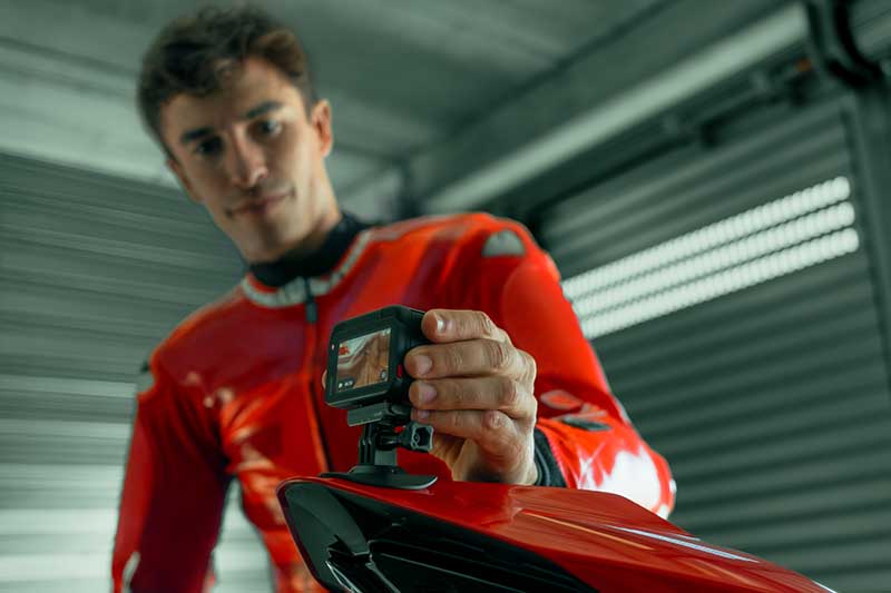 Insta360 × マルク・マルケス コラボモデル「Insta360 Ace Pro 2 マルク・マルケス限定版/MM93エディション」が発売! 記事3