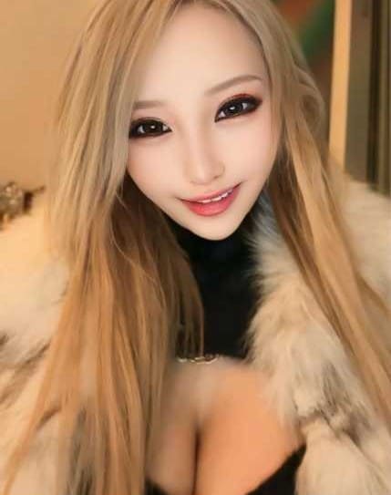 Instagram:加藤紗里(@katosari)より