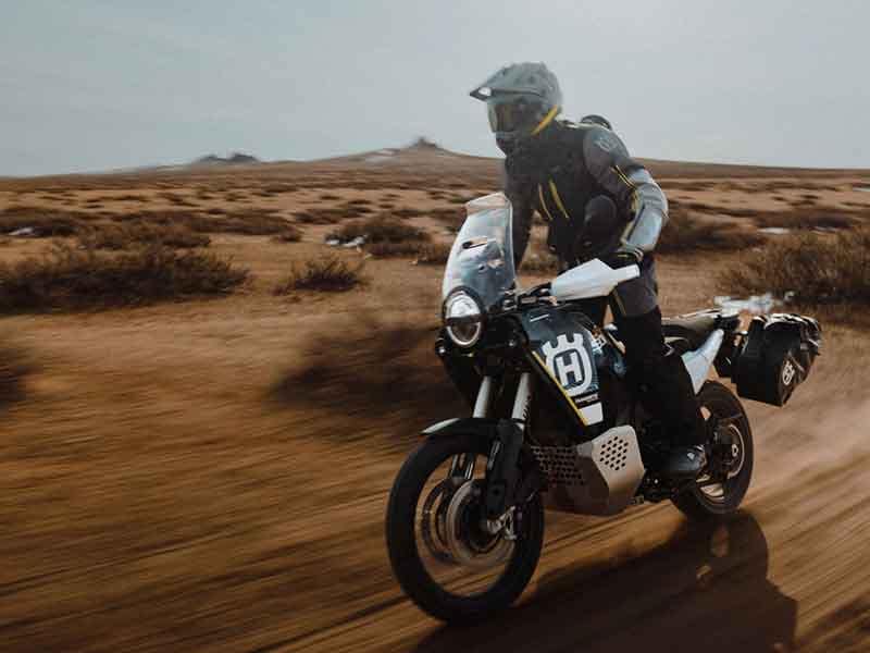 【ハスクバーナ・モーターサイクルズ】純正ラゲッジをプレゼント！「ダカールパフォーマンスキャンペーン」を実施中 記事4