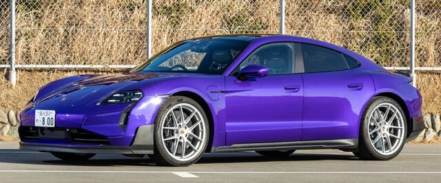 ポルシェ タイカンターボGT　価格：3144万円　外観はダイナミックなラインとスポーティなプロポーションで、止まっていても目を引く