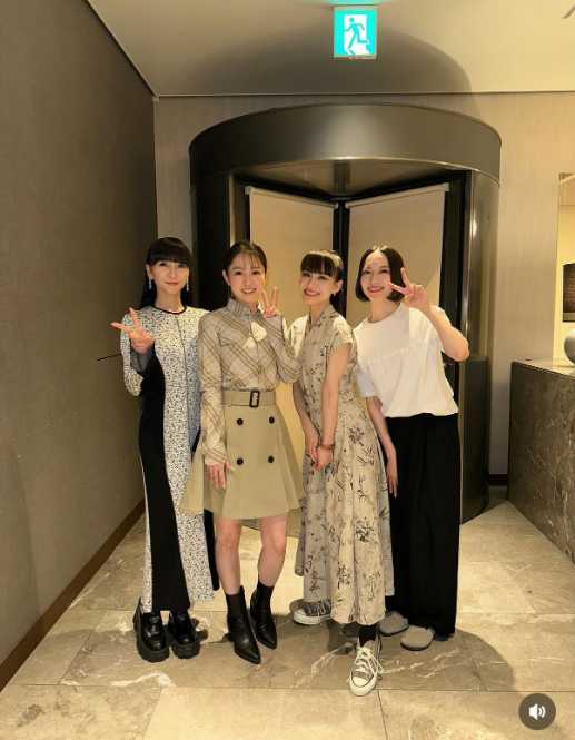 Instagram：西野カナ(@kananishino_official)より
