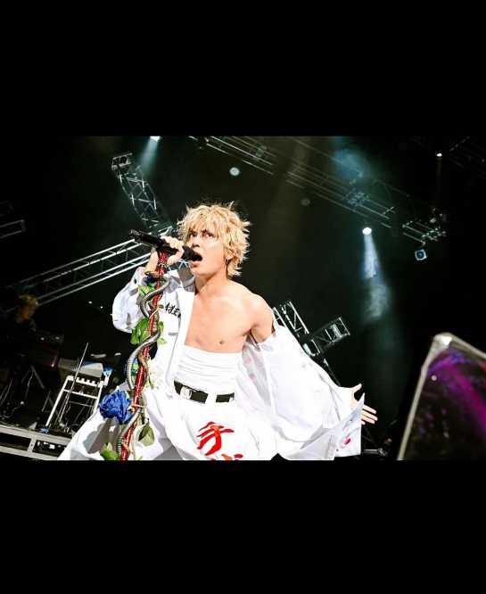 Instagram:手越祐也(@yuya.tegoshi1054)より