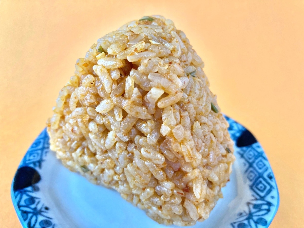 クセになる！美味しいから食べたほうがいい！【セブン】旨辛界隈の痺辛おむすび