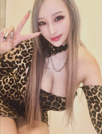 Instagram:加藤紗里(@katosari)より