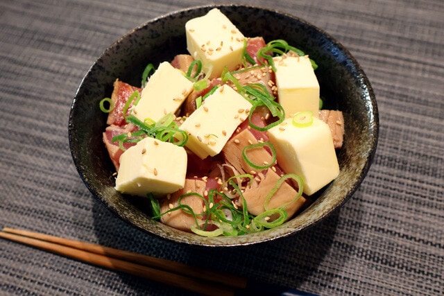 （５）完成！「バターポキ丼」