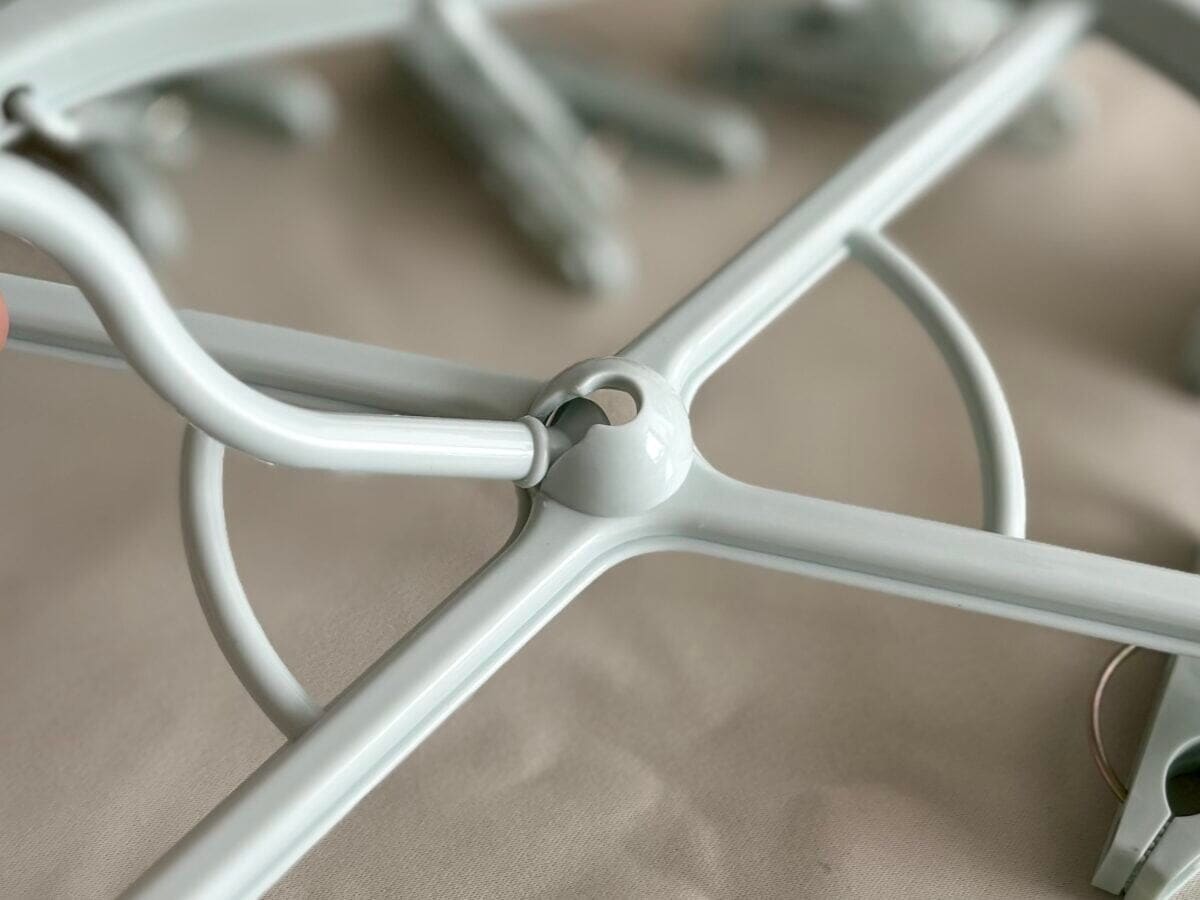 コスパ最高!100均のハンガーおすすめ9選|実用的で使いやすい♪