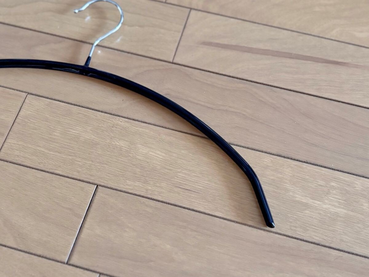 コスパ最高!100均のハンガーおすすめ9選|実用的で使いやすい♪