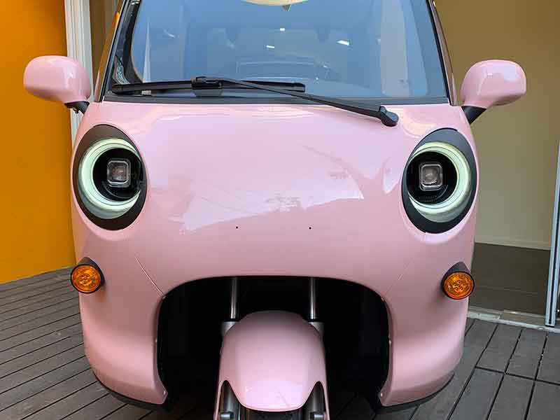 3輪ソーラーカーに「ナトリウムイオンバッテリー」搭載/長寿命・エネルギーコスト削減に向け EVジェネシスが開発中 メイン