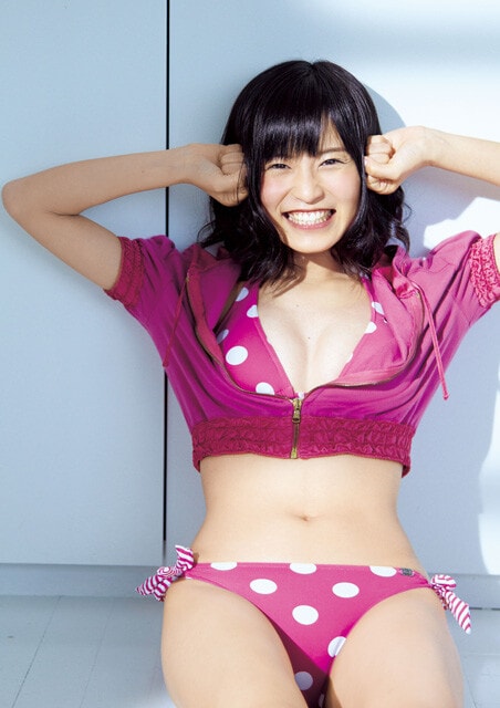 写真集『瑠璃』別冊『小島瑠璃子グラビア傑作選 RURIKO KOJIMA GRAVURE HISTORY 2012→2022』/2012年6月11日発売『週刊プレイボーイ26号』(撮影/長野博文)より