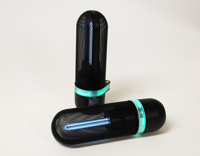Kee Utility　充電式UV除菌器 PEDIC　靴やバッグなど「洗えないけどニオイが気になるもの」に突っ込んでスイッチを入れると、10分間の紫外線照射で除菌・消臭。マイクロUSB充電タイプの「PEDIC SPORTS」は1本4818円
