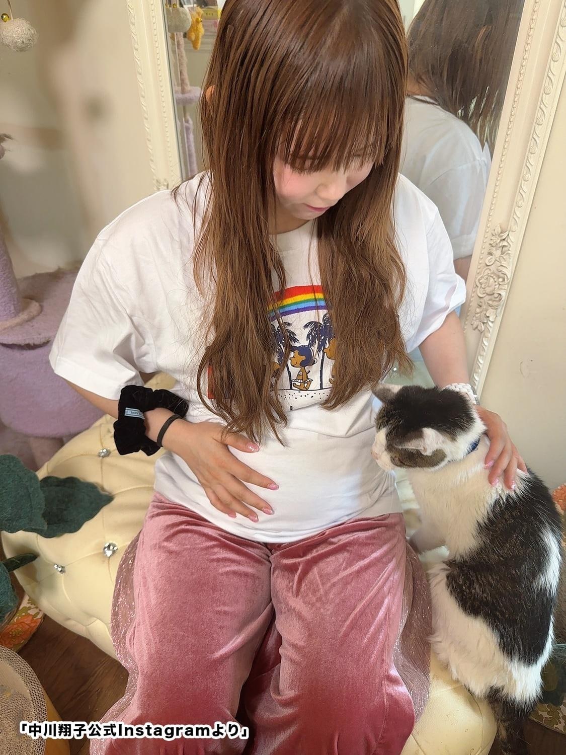中川翔子、妊娠中に猫がゴロゴロ胎教！？「そろそろ猫と双子を対面させたい」