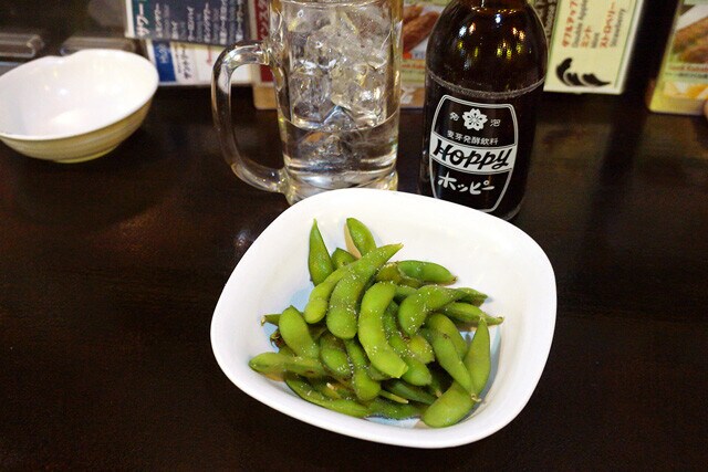 「ホッピーセット 白」（390円）