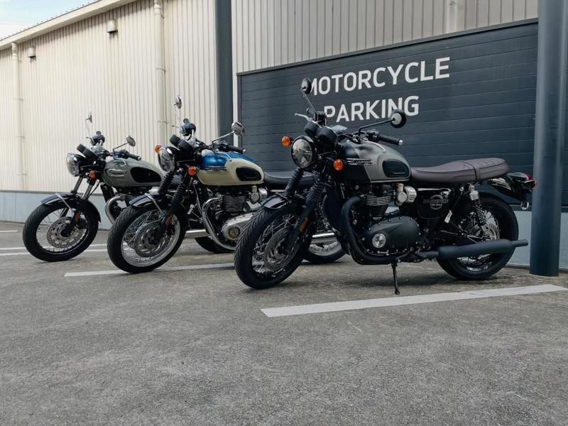 トライアンフ「新型モダンクラシック」シリーズ全国正規販売店に入荷・展示開始のお知らせ