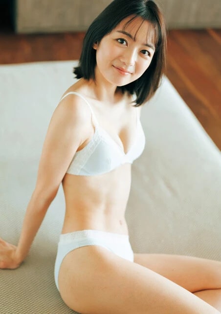 『週刊プレイボーイ』のグラビアに登場した森田涼花