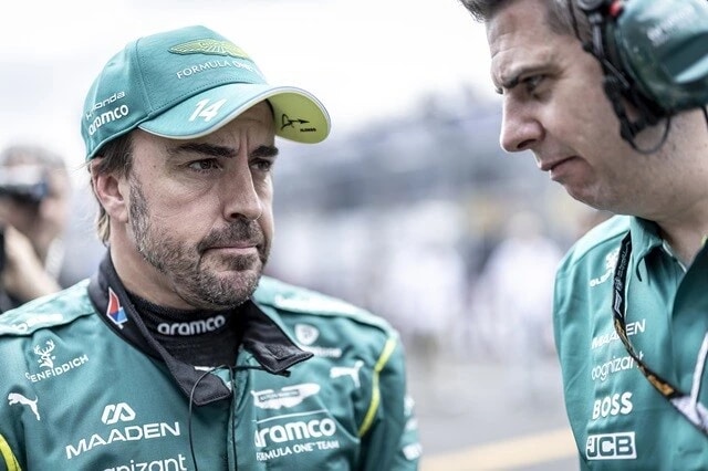 開幕2戦はマシントラブルでリタイアに終わったアロンソ。苦しいチーム状況の中でも現役最年長の44歳は抜群のスタートで大きく順位を上げ、ひとり気を吐いている