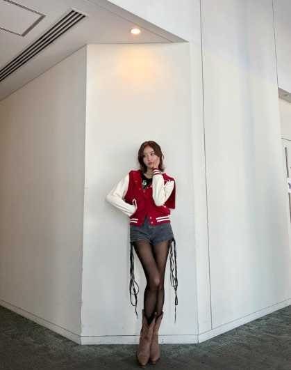 Instagram:王林(@ourin_ringoooo)より