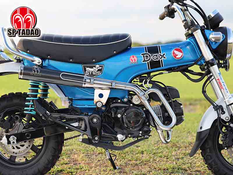 SP忠男からホンダ Dax125(24-)用「PURESPORTカーボン」が発売! メイン