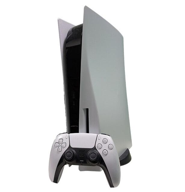 【2020】PlayStation 5(11月12日発売)基本的には「PS4」をそのまま進化させ、4K/60fpsの出力を可能にした。HDDからSSDにメモリドライブを変更したことでこれまでとは飛躍的にロード時間が短縮されたことが大きな特徴