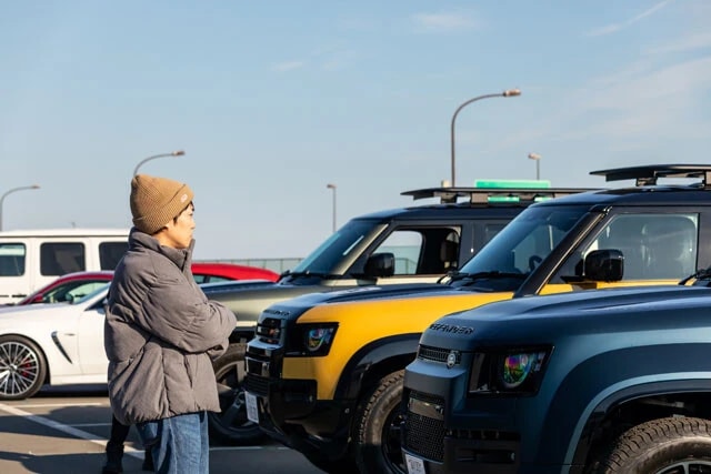 試乗できなかった輸入車も丁寧にチェックしていた小田原先生