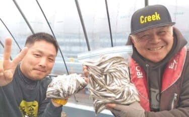 「寒さ知らずのドーム船で束釣り連発！」諏訪湖ワカサギ483匹の快釣【長野】