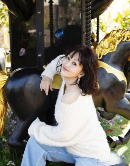 Instagram:浅香唯(@yui_asaka_official)より