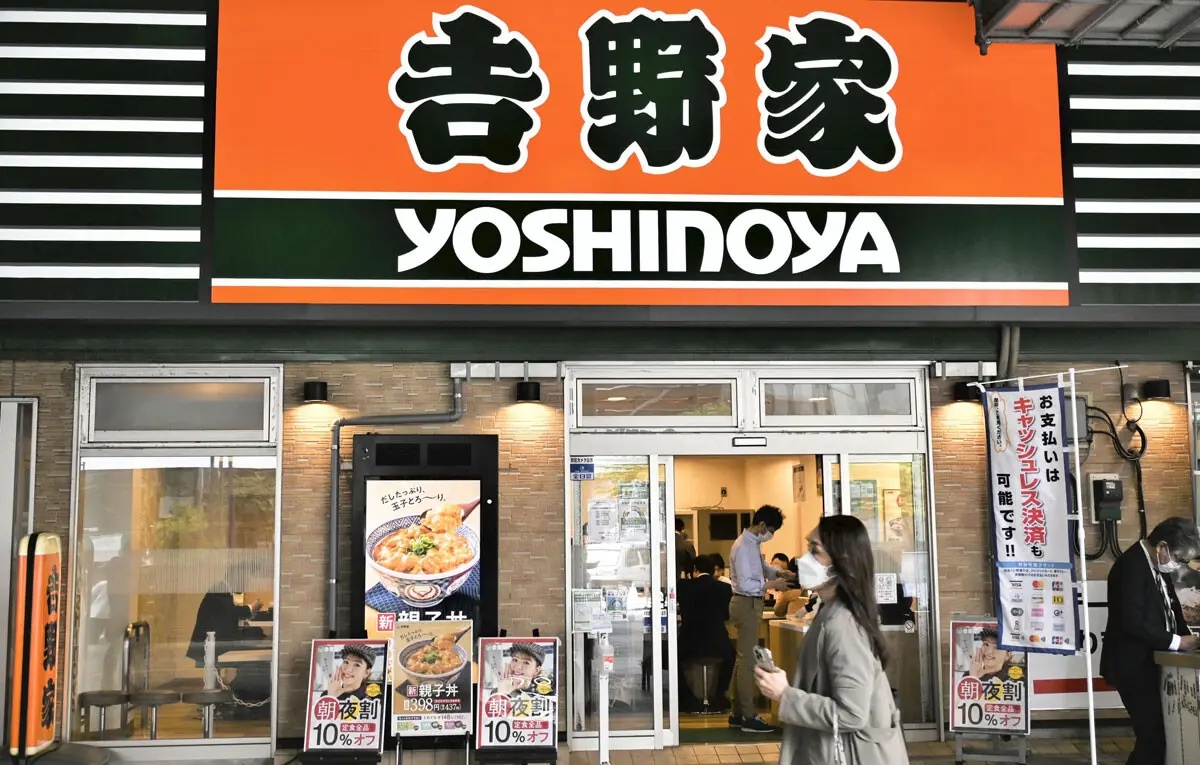 吉野家はアメリカや中国、インドネシア、シンガポールなどにも出店。海外店舗は992店にも及ぶ