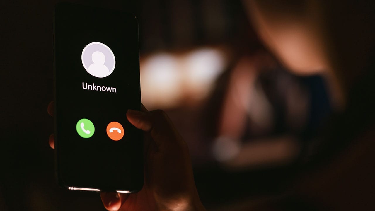 ＜上書き　済＞夜中にかかってくる「非通知電話」は一体誰から？ 非通知の電話を着信拒否するには？の画像1