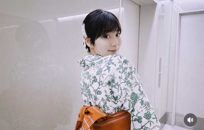 Instagram:松岡茉優(@mayu_matsuoka_koushiki)より